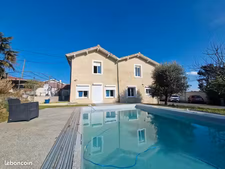 ferme rénovée 260 m² hab. / 6 ch. / dépendances 160 m² / piscine