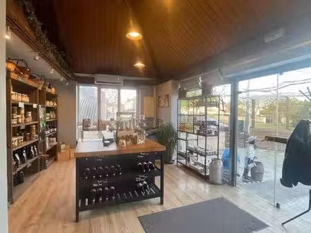 bar licence iv + terrasse – axe passant rn10