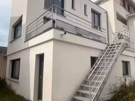 immeuble 2 appartements à finir
