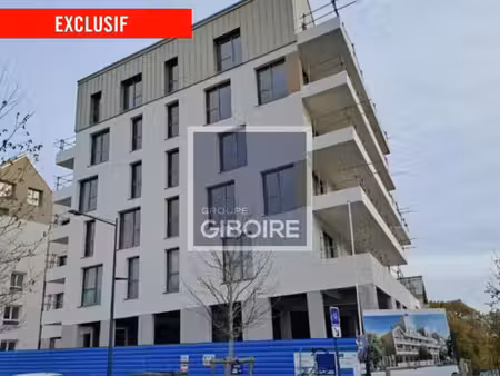 bureaux 181 m²