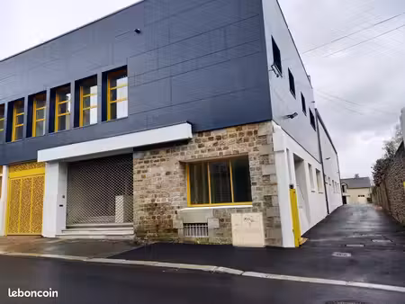 local 90 m² fougères