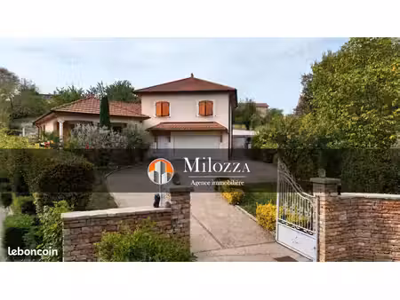 maison 5 pièces 110 m²