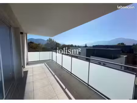 appartement 3 pièces 65 m²