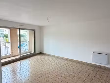 appartement t3 — centre ville