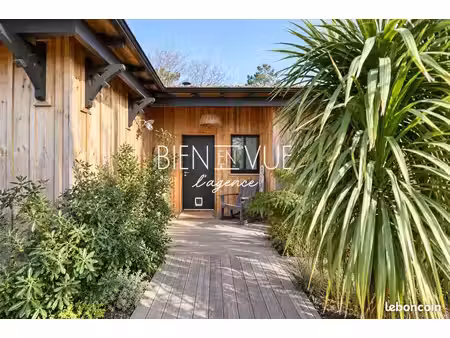 maison 6 pièces 213 m²