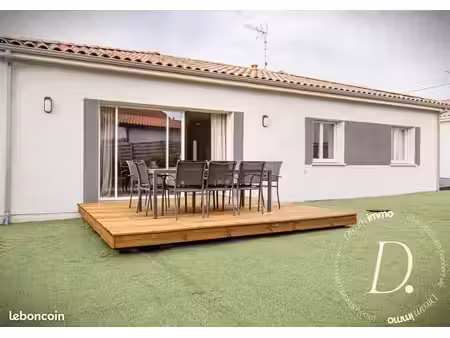propriété 8 pièces 238 m²