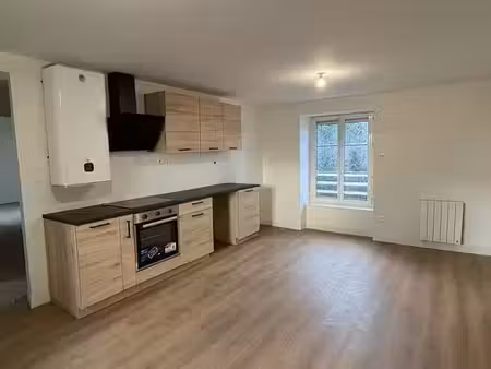 particulier loue t3 rénové  proche centre ville