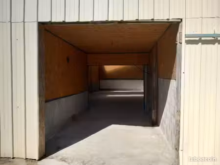 box 160m2