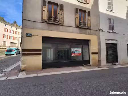local commercial / professionnel 72 m² – vinay centre
