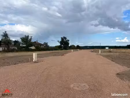terrain 571 m² commelle vernay