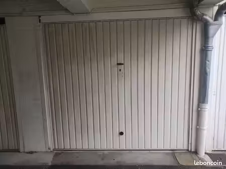 garage fermé nansouty capucins