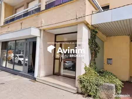 murs commerciaux 100 m² grenoble