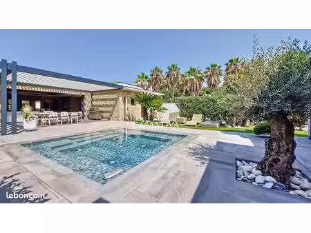 villa 6 pièces 278 m²