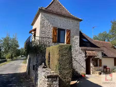 maison en pierre rénovée avec véranda