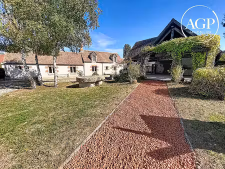 maison 8 pièce(s) 219 m2