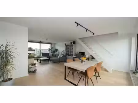 penthouse à louer à beernem pour € 980 avec 2 chambres à coucher