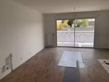 vente appartement 3 pièces à challans (85300) : à vendre 3 pièces / 74m² challans