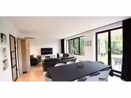appartement à louer à sint-niklaas pour € 1.200 avec 2 chambres à coucher