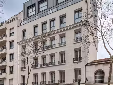 vente bureaux 74m²