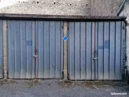 garages à louer