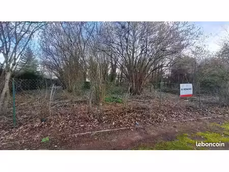 terrain 560 m² pannes