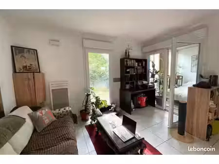 superbe studio meublé 28m² avec jardin privatif 30m² - castelnau-le-lez (+ garage en optio