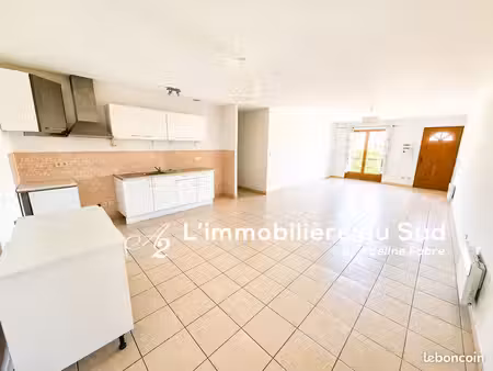 grand appartement t3 + bureau + 1 place de stationnement