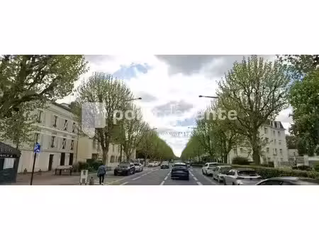 local commercial à louer