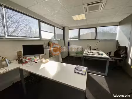bureaux 211 m² pessac