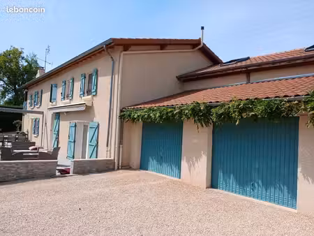 a vendre maison plus appartement