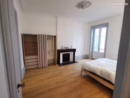t2bis de 80m2 entièrement neuf  balcon  beaucoup de charme