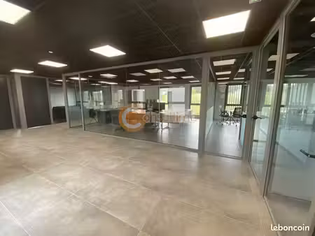 bureaux 700 m² montussan