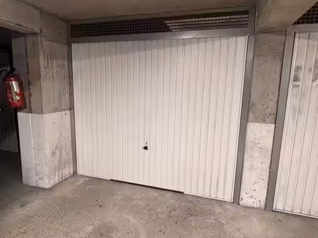 garage/box