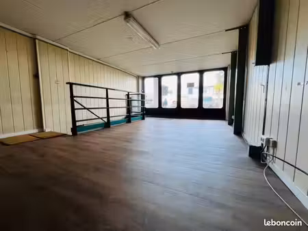 local 129 m²