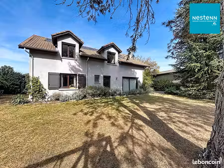 propriété 7 pièces 230 m²