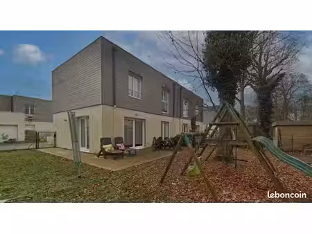maison 4 pièces de 83 m² à orléans