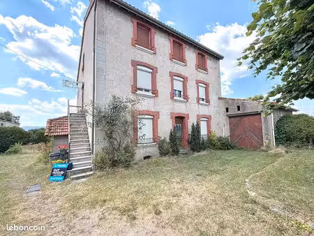 maison 12 pièces 226 m²