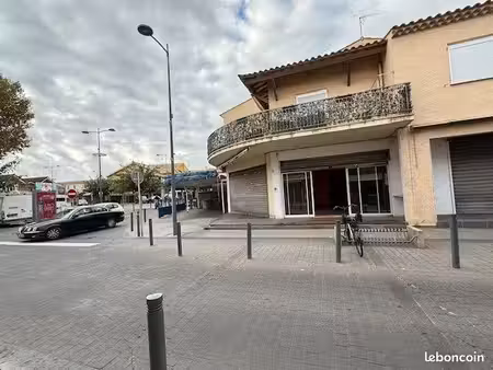 local commercial saisonnier grau d'agde