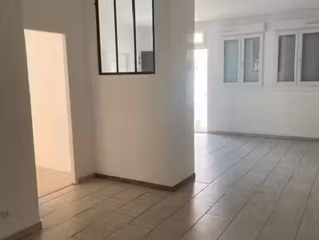 beau t4 de 96 m² entièrement rénové