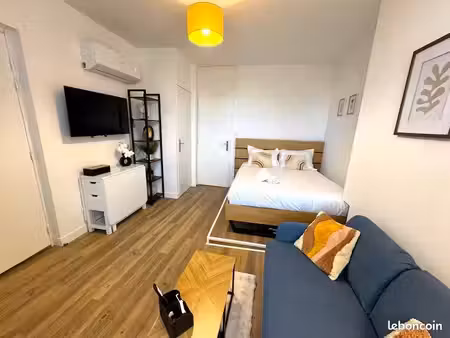 studio rénové  climatisé et tout équipé