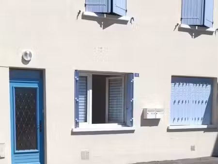 grand appartement rez de chaussée f2 saint urbain 52300