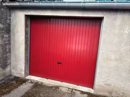 vends box garage saint max