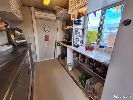 kiosque à pizzas