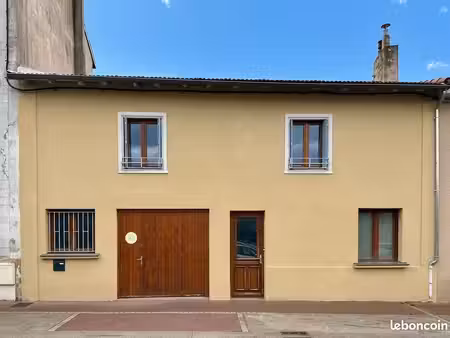 maison chazelles sur lyon