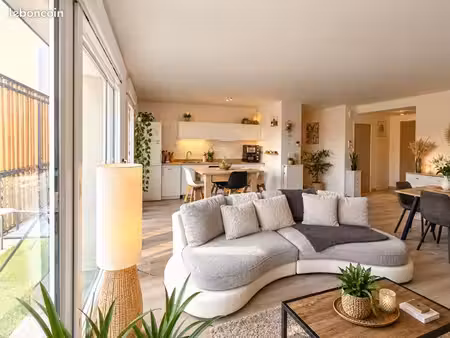 tres bel appartement t2 golbey avec vaste balcon et ascenceur