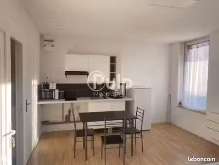 studio 2 pièces 30 m²