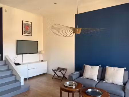 malmousque – loft d’architecte de 50 m² avec terrasse – 1 500 /mois