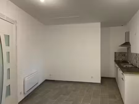 à loue appartement t3