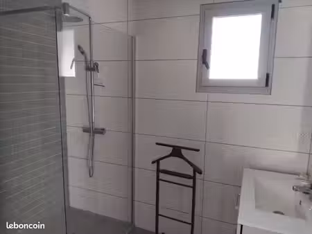 loue 2 chambres étape