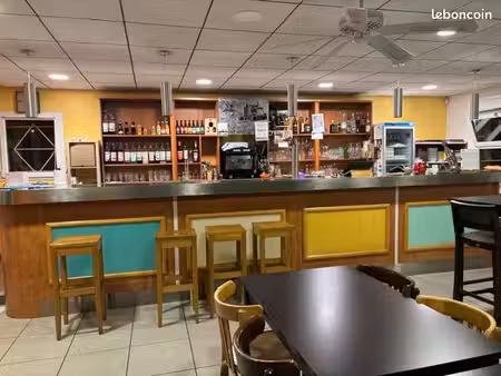 restaurant cafe